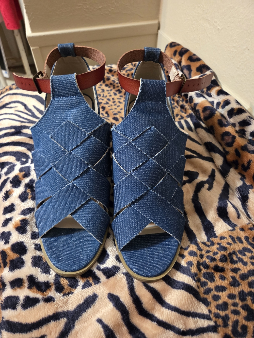 Denim Blue Woven Ankle-Strap Women's Sandals - Comfort Est. 1946 Size 10M